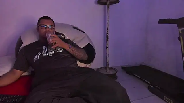 LucassFoster online show from 7, 11, 2025