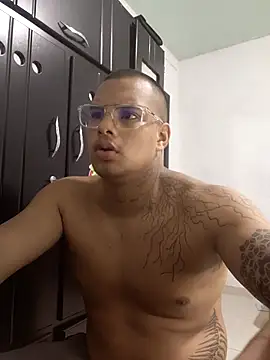 LucassFoster online show from 10, 2, 2026