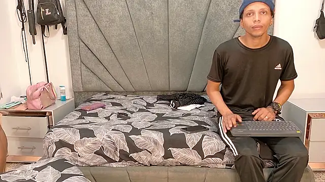 DamianandEva online show from 4, 2, 2026