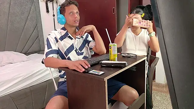 DamianandEva online show from 11, 5, 2026