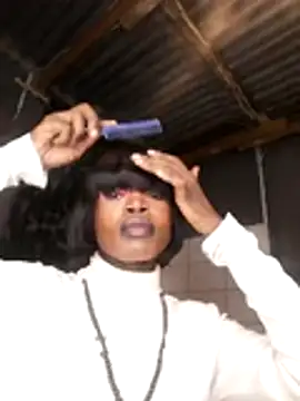 Lucile Carrie online show from 27, 2, 2026