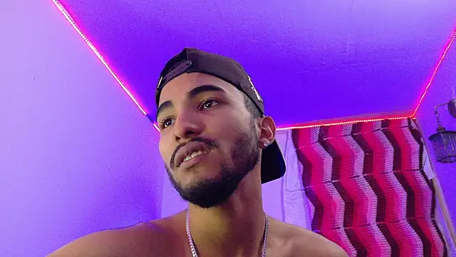 Snapshot of Boy_Rockxx chatting on 25, 11, 2025 Boy Rockxx online show from 25, 11, 2025