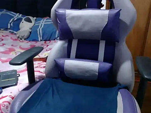 Angellove03 online show from 11, 11, 2025