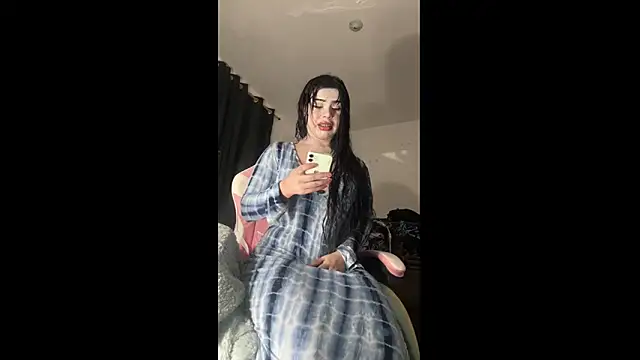 cowgirllyx online show from 8, 11, 2025