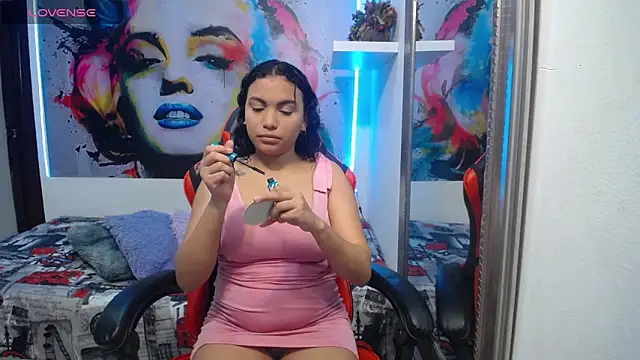 Snapshot of valeria_martinez19 chatting on 9, 6, 2026 valeria martinez19 online show from 9, 6, 2026