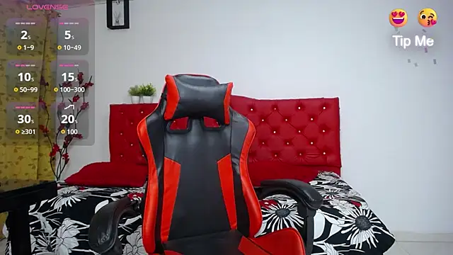 Snapshot of valeria_martinez19 chatting on 1, 3, 2026 valeria martinez19 online show from 1, 3, 2026