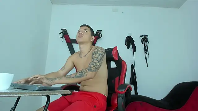 Steven19 LatinBoy online show from 17, 1, 2026