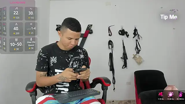 Steven19 LatinBoy online show from 14, 11, 2025