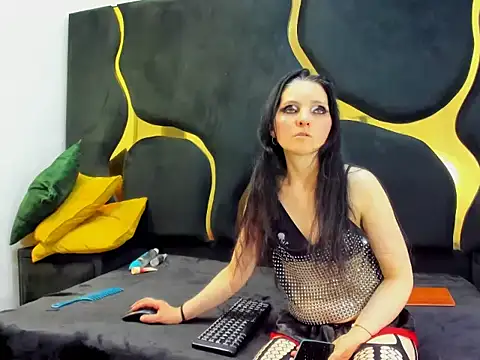 Morticia Black online show from 16, 12, 2025