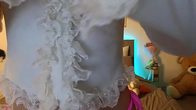 Snapshot of adele_armass chatting on 7, 2, 2026 adele armass online show from 7, 2, 2026