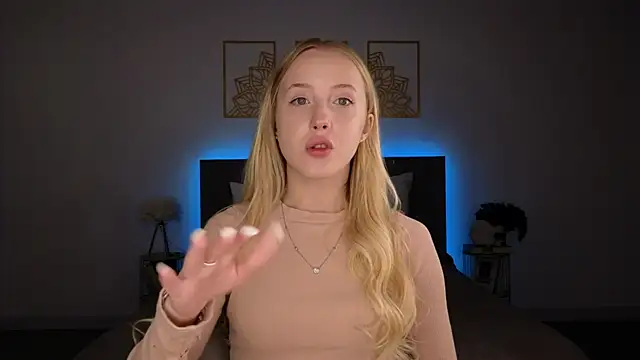 Snapshot of adele_armass chatting on 18, 7, 2026 adele armass online show from 18, 7, 2026