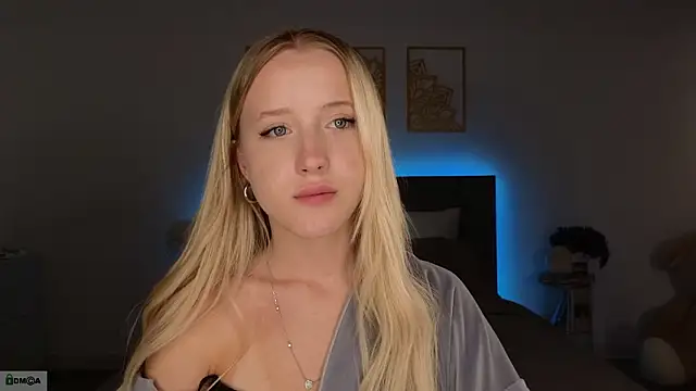 Snapshot of adele_armass chatting on 15, 3, 2026 adele armass online show from 15, 3, 2026