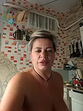 Snapshot of MilkySky chatting on 10, 11, 2025 MilkySky online show from 10, 11, 2025