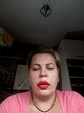 Snapshot of MilkySky chatting on 4, 11, 2025 MilkySky online show from 4, 11, 2025