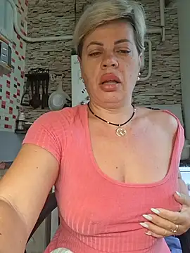 Snapshot of MilkySky chatting on 10, 7, 2026 MilkySky online show from 10, 7, 2026