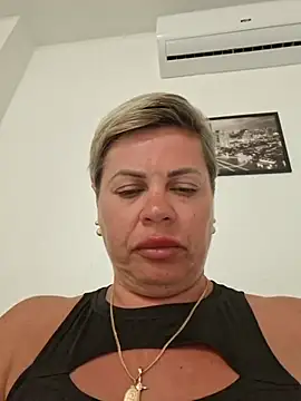 Snapshot of MilkySky chatting on 19, 6, 2026 MilkySky online show from 19, 6, 2026