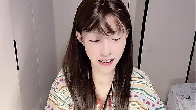 Snapshot of yuyu-33 chatting on 27, 11, 2025 yuyu-33 online show from 27, 11, 2025