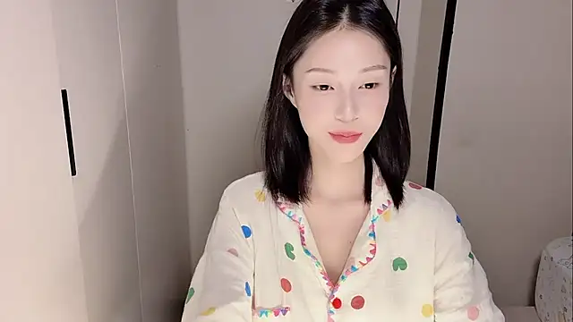 Snapshot of yuyu-33 chatting on 25, 11, 2025 yuyu-33 online show from 25, 11, 2025