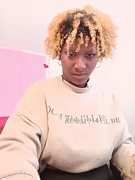 EvonyFoxxx online show from 2, 4, 2026