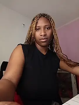 Snapshot of EvonyFoxxx chatting on 7, 6, 2026 EvonyFoxxx online show from 7, 6, 2026