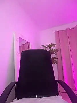 BabyLauritaa online show from 28, 3, 2026