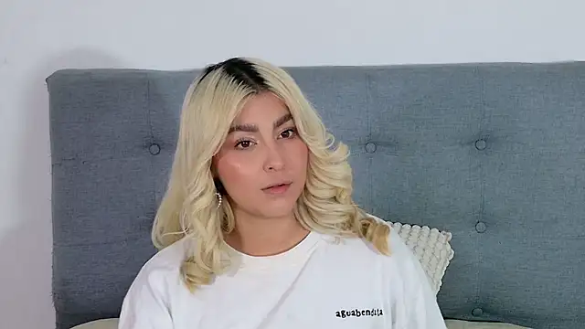 Elina Hills online show from 6, 11, 2025