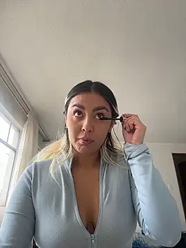 Elina Hills online show from 19, 4, 2026