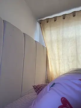 Elina Hills online show from 20, 12, 2025