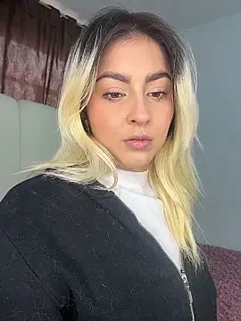 Elina Hills online show from 23, 4, 2026