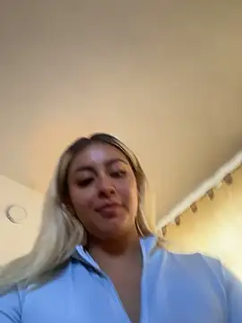 Elina Hills online show from 18, 1, 2026