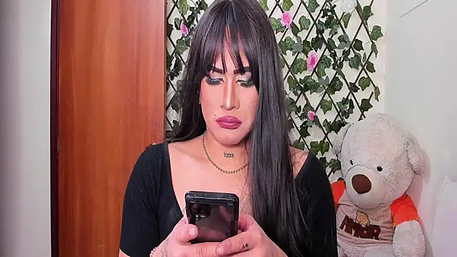 melani ferraraa  online show from 11, 11, 2025