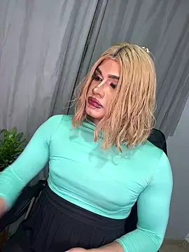 Snapshot of melani_ferraraa_ chatting on 4, 7, 2026 melani ferraraa online show from 4, 7, 2026