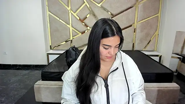 Frrreyaa online show from 10, 11, 2025