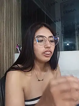 Valk submissive online show from 23, 3, 2026