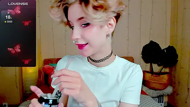 Angel Julles online show from 15, 11, 2025