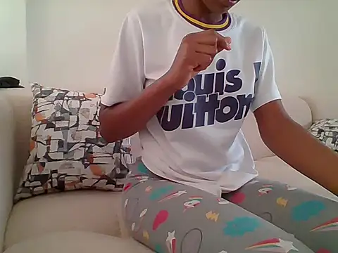 Snapshot of Petite_baby5 chatting on 30, 6, 2026 Petite baby5 online show from 30, 6, 2026