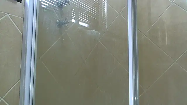 NewBeginnings8 online show from 18, 12, 2025