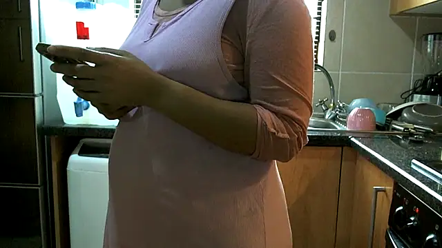 NewBeginnings8 online show from 15, 4, 2026