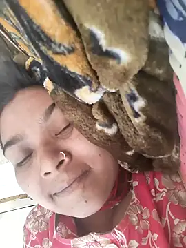 Cute Arushi online show from 17, 12, 2025