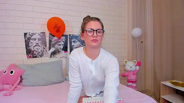 Tinky kinky online show from 16, 11, 2025