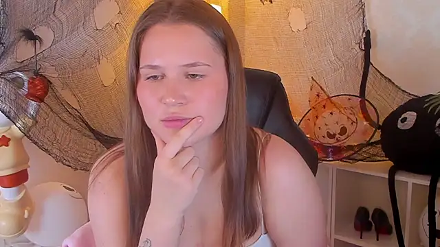 Tinky kinky online show from 4, 11, 2025