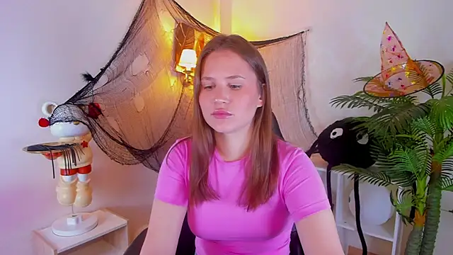 Tinky kinky online show from 7, 11, 2025