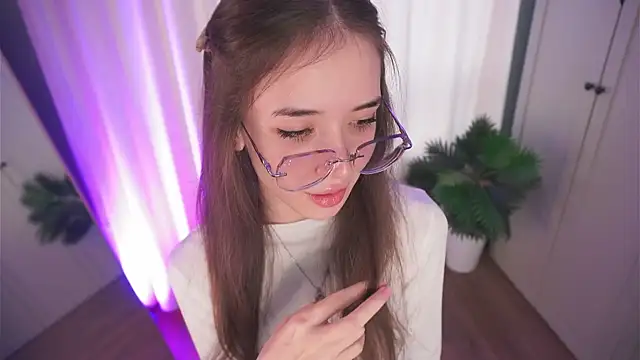 tinyanie online show from 14, 11, 2025