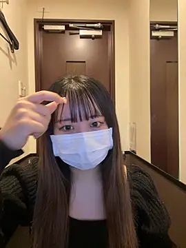 Snapshot of emiri_da_nyan chatting on 6, 11, 2025 emiri da nyan online show from 6, 11, 2025