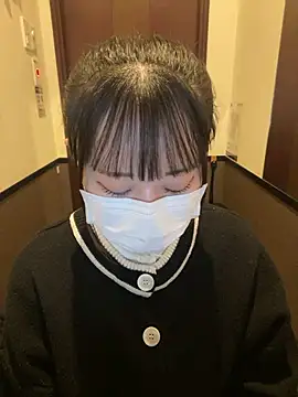 Snapshot of emiri_da_nyan chatting on 19, 11, 2025 emiri da nyan online show from 19, 11, 2025