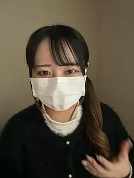 Snapshot of emiri_da_nyan chatting on 27, 11, 2025 emiri da nyan online show from 27, 11, 2025