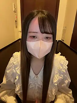 Snapshot of emiri_da_nyan chatting on 14, 12, 2025 emiri da nyan online show from 14, 12, 2025