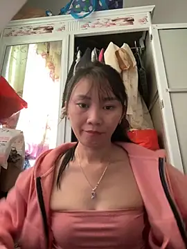 Snapshot of Amino-Suca chatting on 5, 11, 2025 Amino-Suca online show from 5, 11, 2025