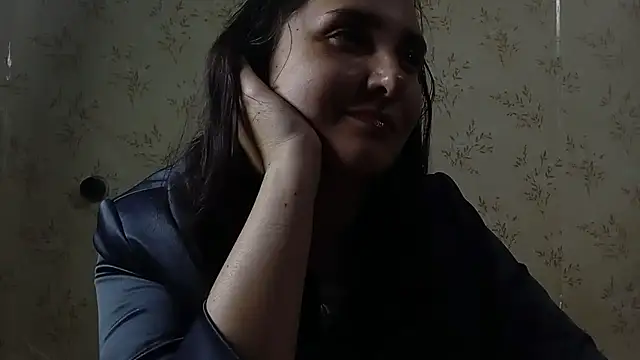 Snapshot of VoulezVous_Angel chatting on 15, 4, 2026 VoulezVous Angel online show from 15, 4, 2026