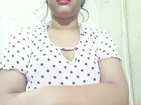 Nancy queen001 online show from 18, 11, 2025